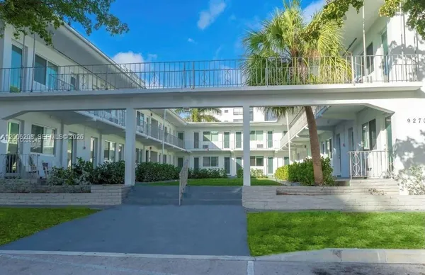 $1,900 | 9270 East Bay Harbor Drive, Unit 3A, Bay Harbor Islands, FL 33154