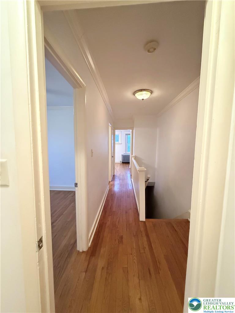 729 Spring Street, Unit 2 Bethlehem, PA 18018 - Photo 14 of 32 Hallway