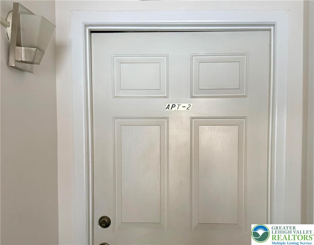 729 Spring Street, Unit 2 Bethlehem, PA 18018 - Photo 2 of 32 Apt-2 Second Floor