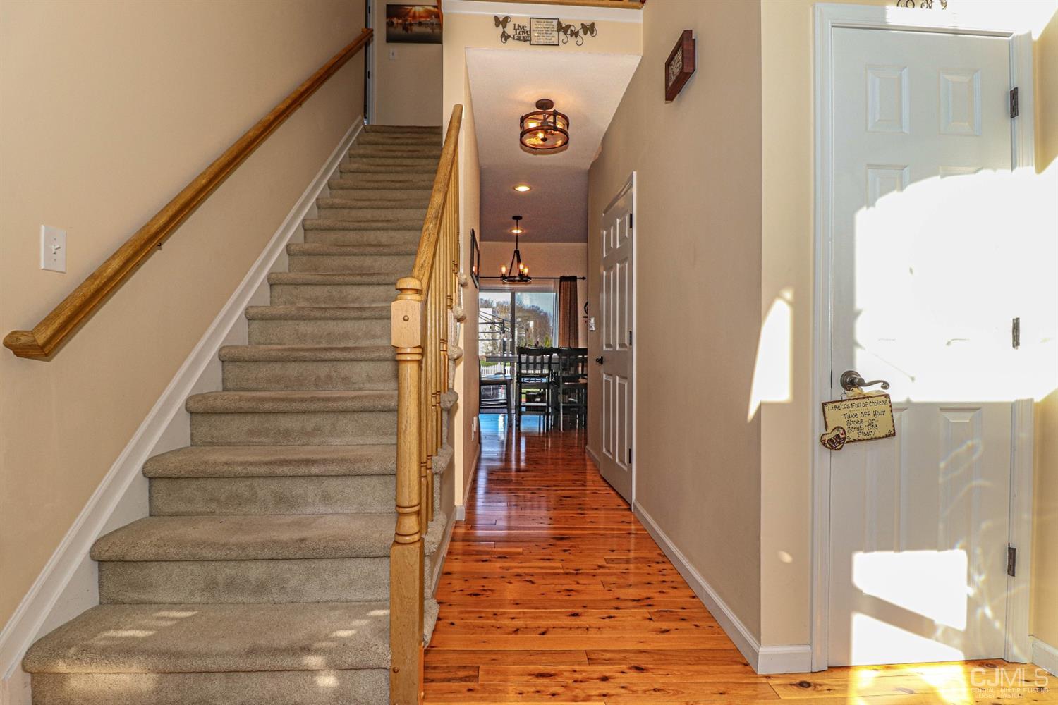 62 Ruppert Drive Somerset, NJ 08873 - Photo 4 of 26 Gallery Image 4