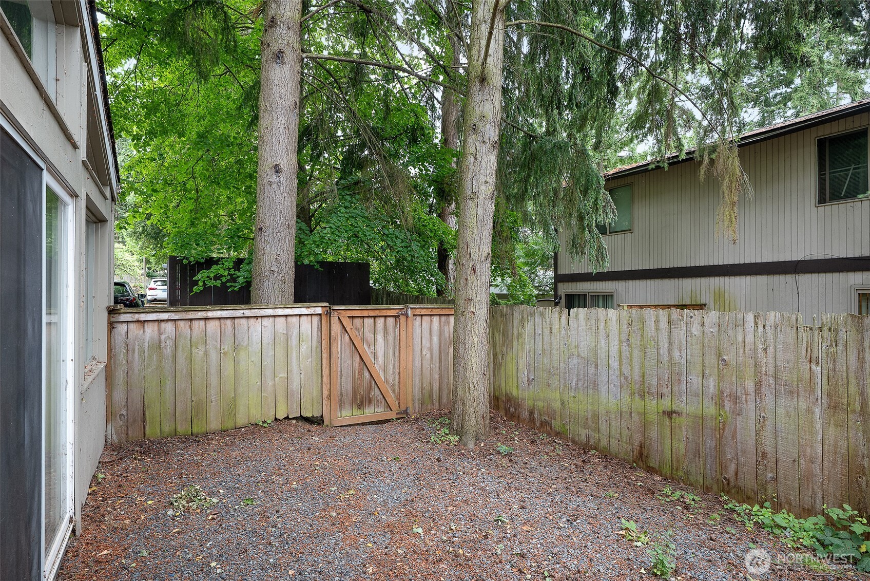 7901 196th Street Southwest, Unit 22 Edmonds, WA 98026 - Photo 23 of 34