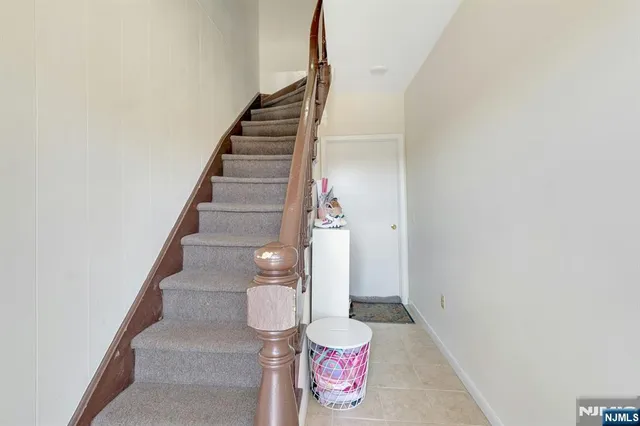 a view of entryway and hall