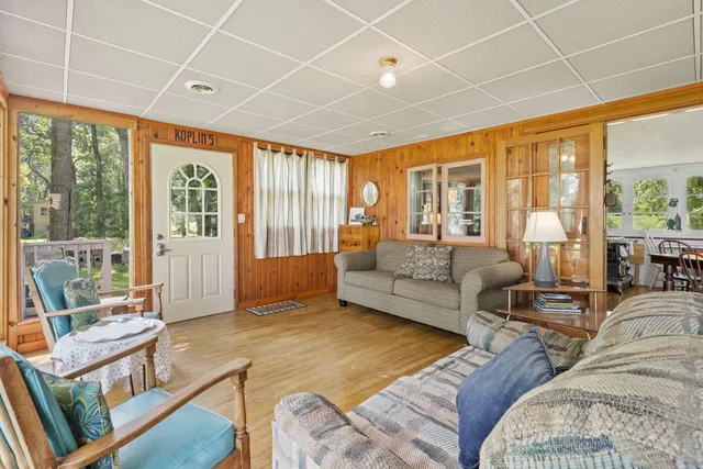 $594,000 | 29430 Lake Street, Frontenac, MN 55026