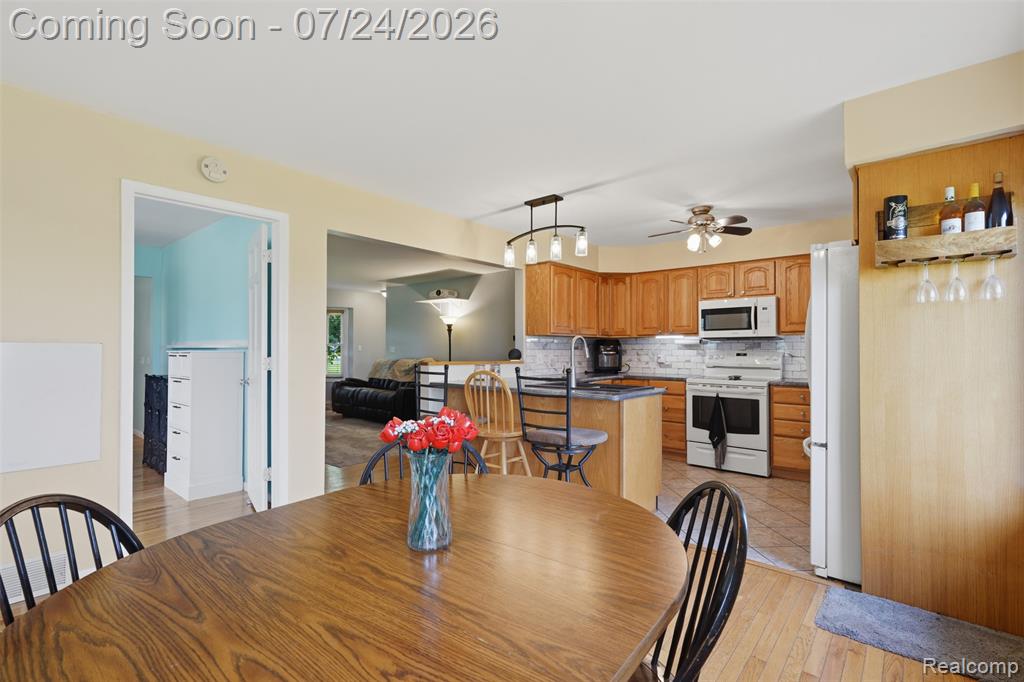 27031 Arsenal Road Flat Rock, MI 48134 - Photo 15 of 58 Gallery Image 15