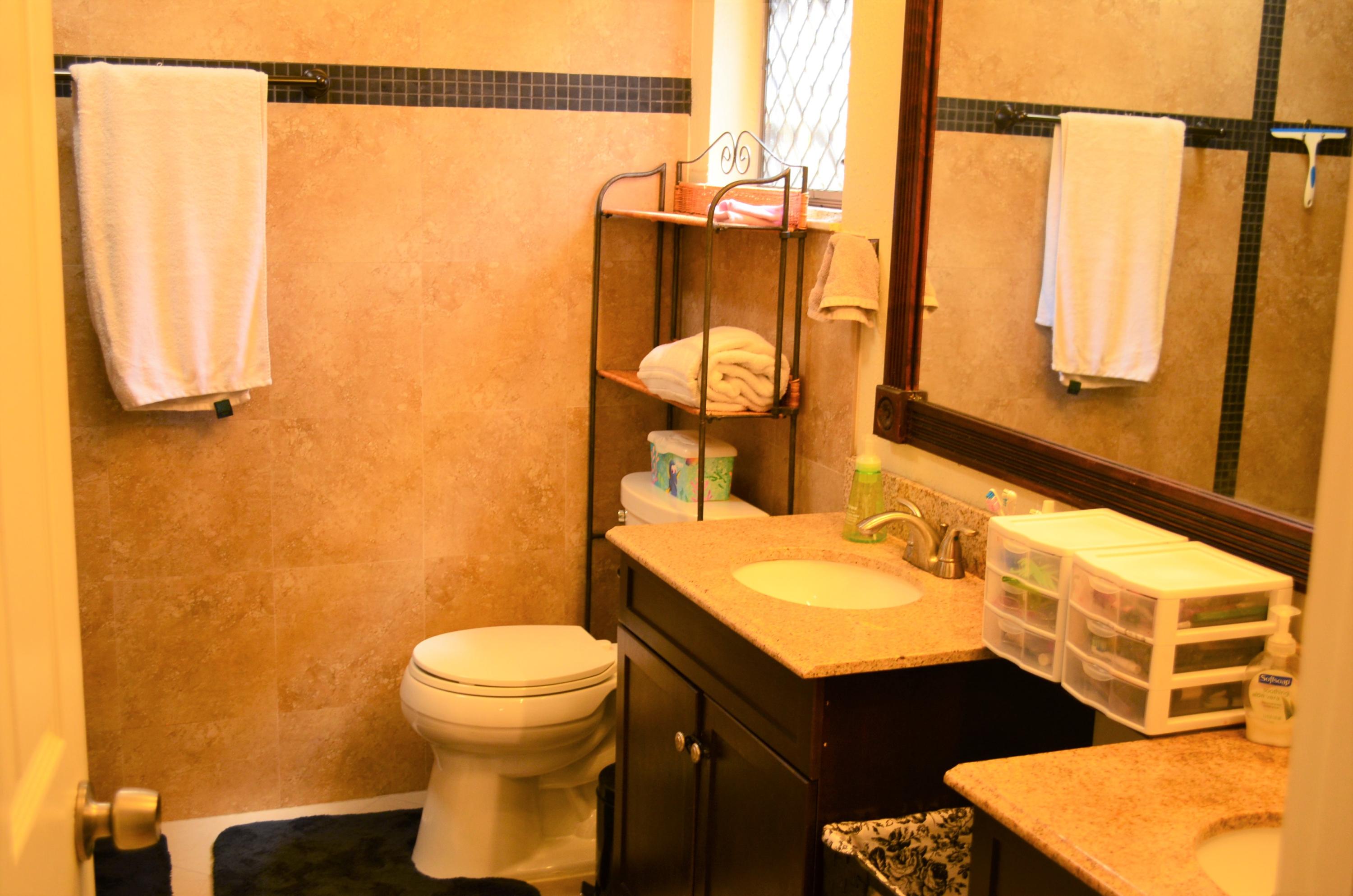 7429 San Clemente Place Boca Raton, FL 33433 - Photo 29 of 64 7429 Master bathroom (1)