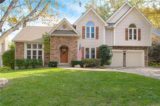 $499,900 | 15749 West 137th Street, Olathe, KS 66062