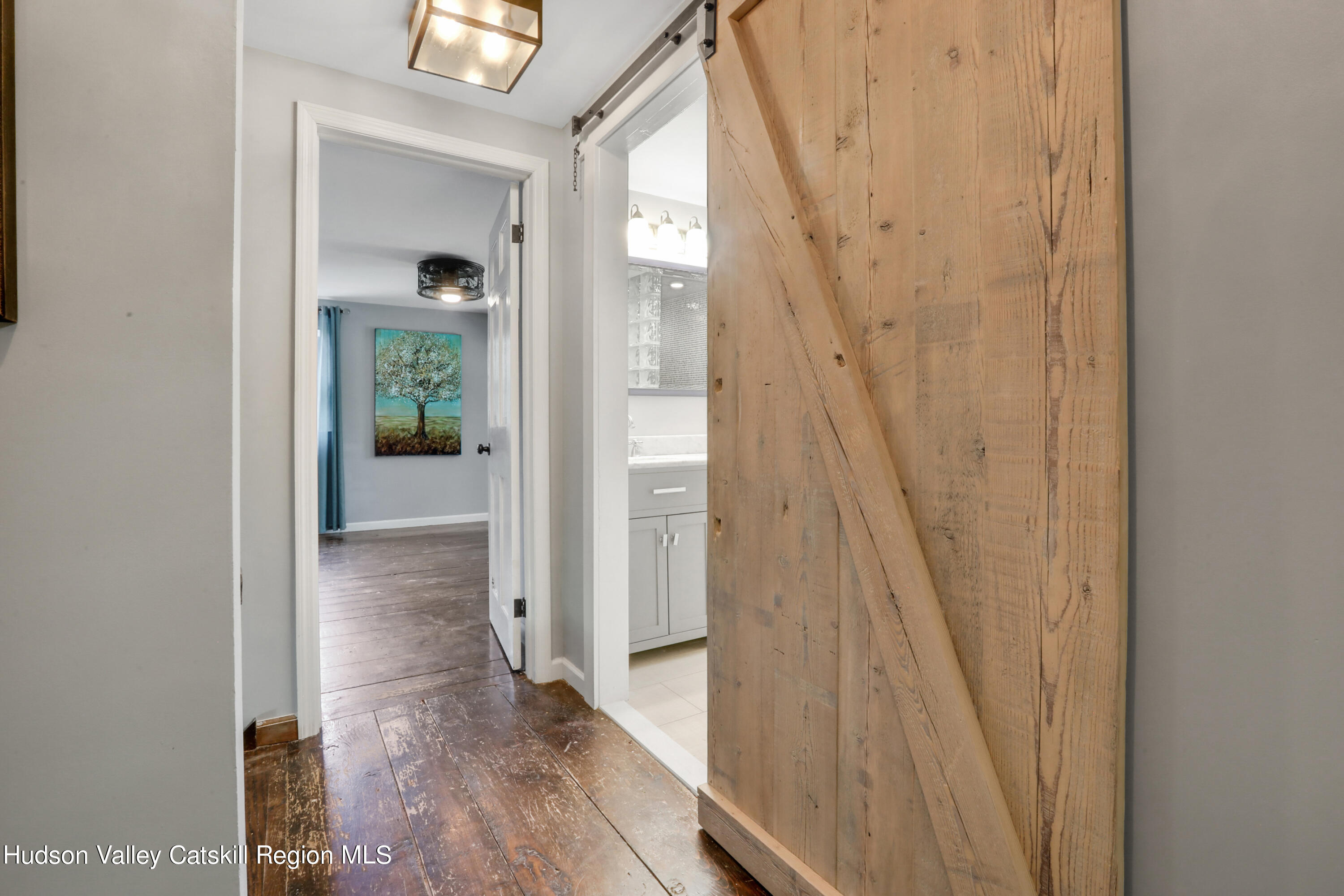 110 Brown Station Road Olivebridge, NY 12461 - Photo 20 of 31 wooden floor in a gallery
