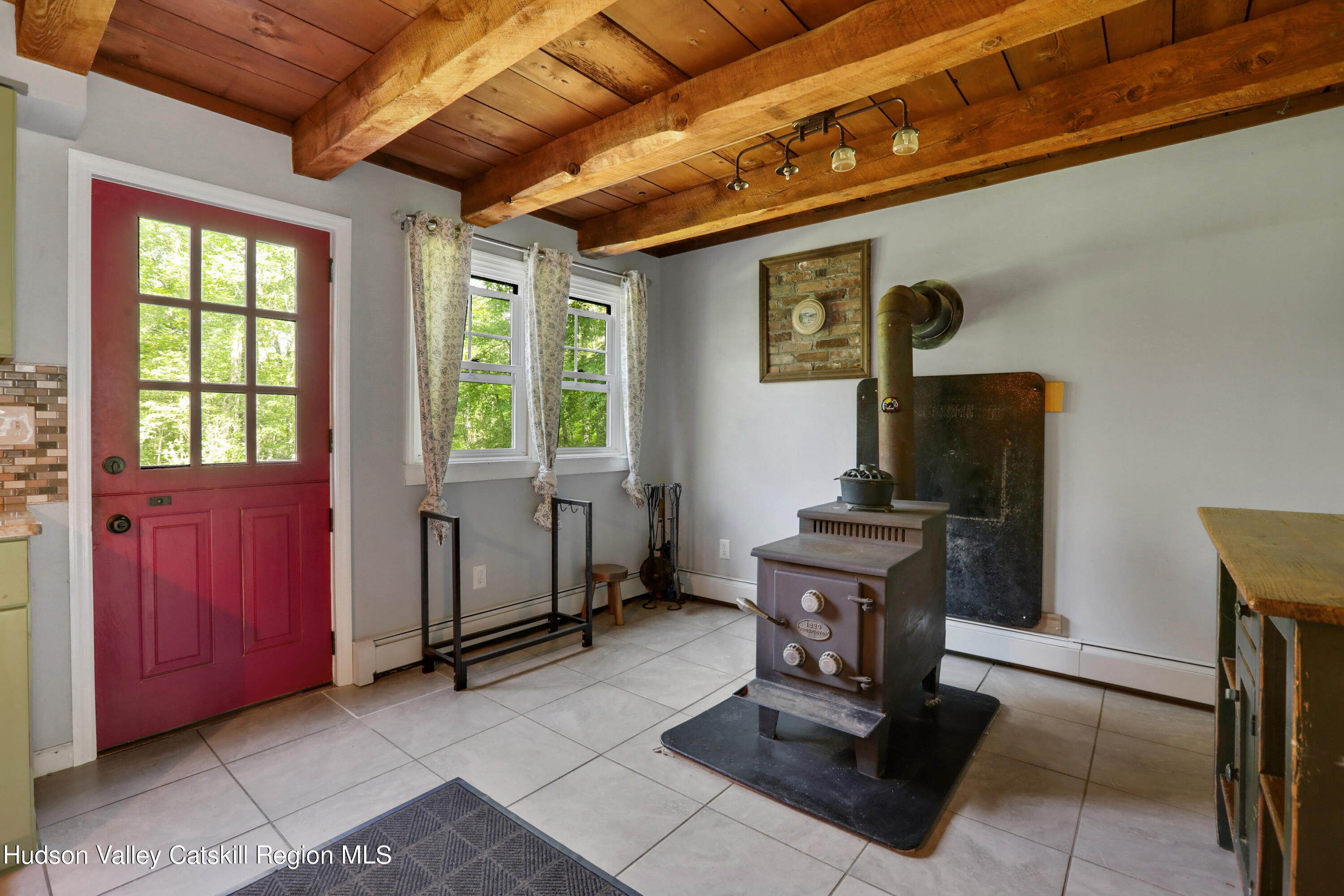 110 Brown Station Road Olivebridge, NY 12461 - Photo 7 of 31 a living room with furniture