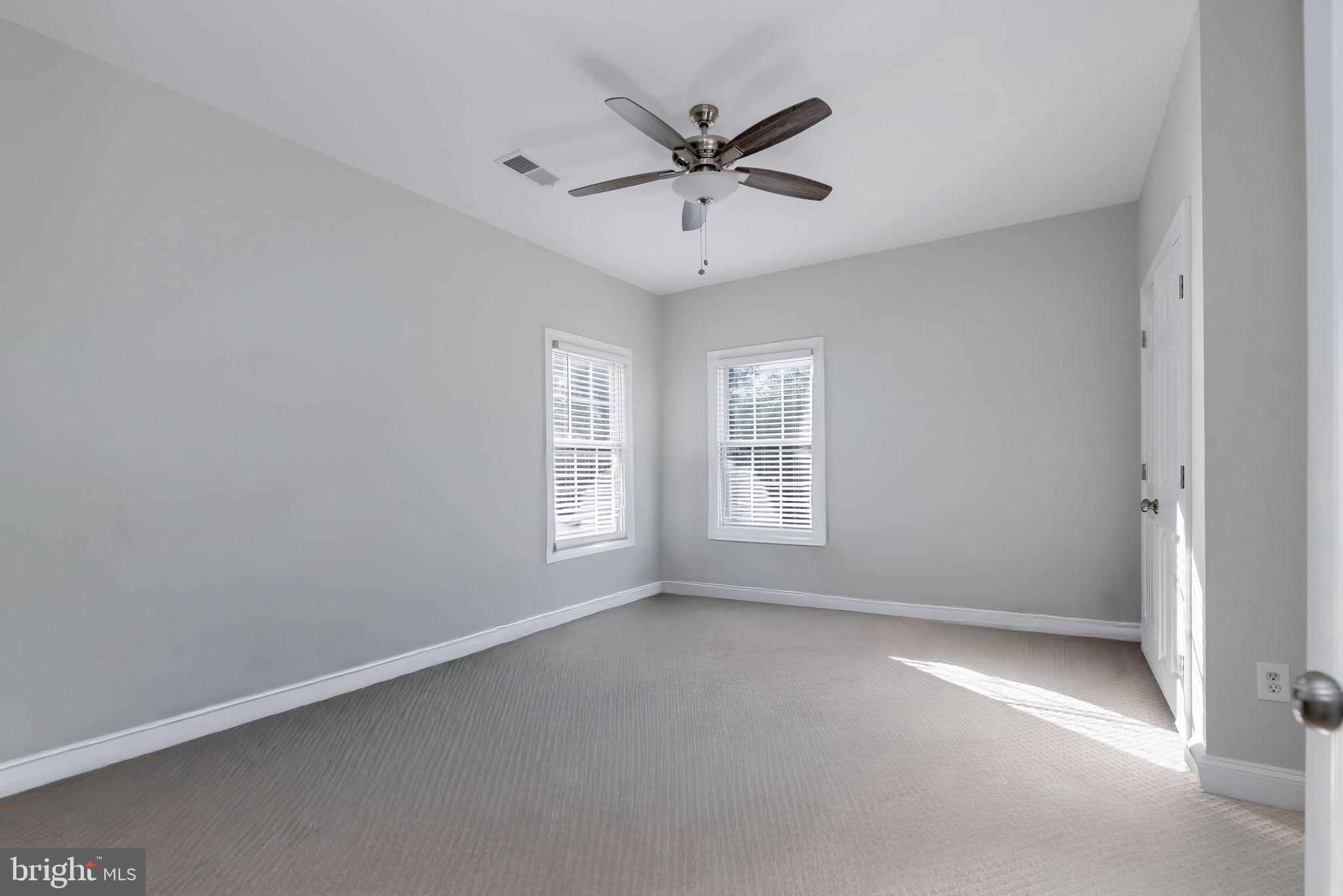 6039 Deer Ridge Trail Springfield, VA 22150 - Photo 39 of 103