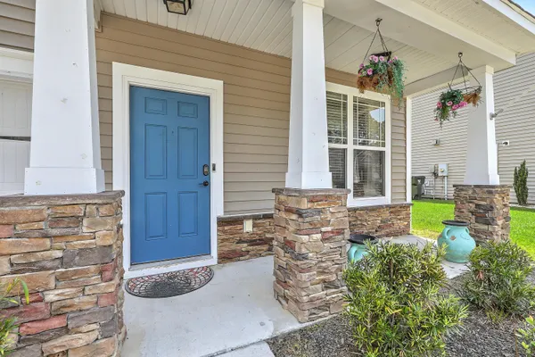 $310,000 | 256 Oglethorpe Circle, Moncks Corner, SC 29461