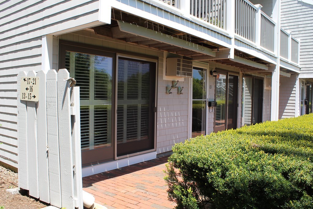 19 Atlantic Road, Unit 13 Gloucester, MA 01930 - Photo 4 of 24 Gallery Image 4