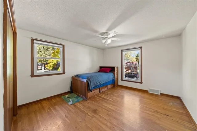 $340,000 | 6606 Northwest Quail Run Drive, Parkville, MO 64152