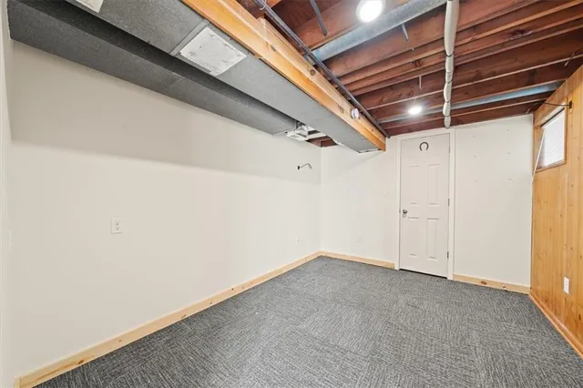 $340,000 | 6606 Northwest Quail Run Drive, Parkville, MO 64152