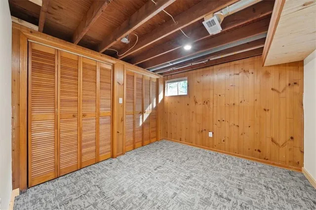 $340,000 | 6606 Northwest Quail Run Drive, Parkville, MO 64152