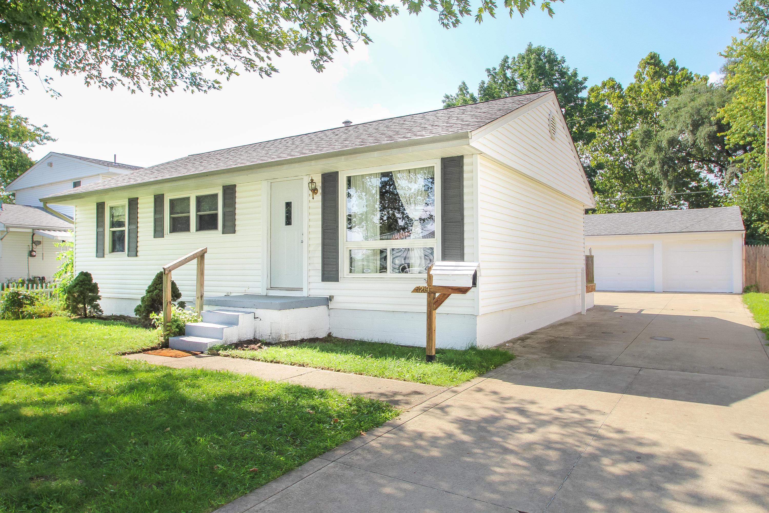5219 Fairlane Road Columbus, OH 43207 - Photo 1 of 26 Gallery Image 1