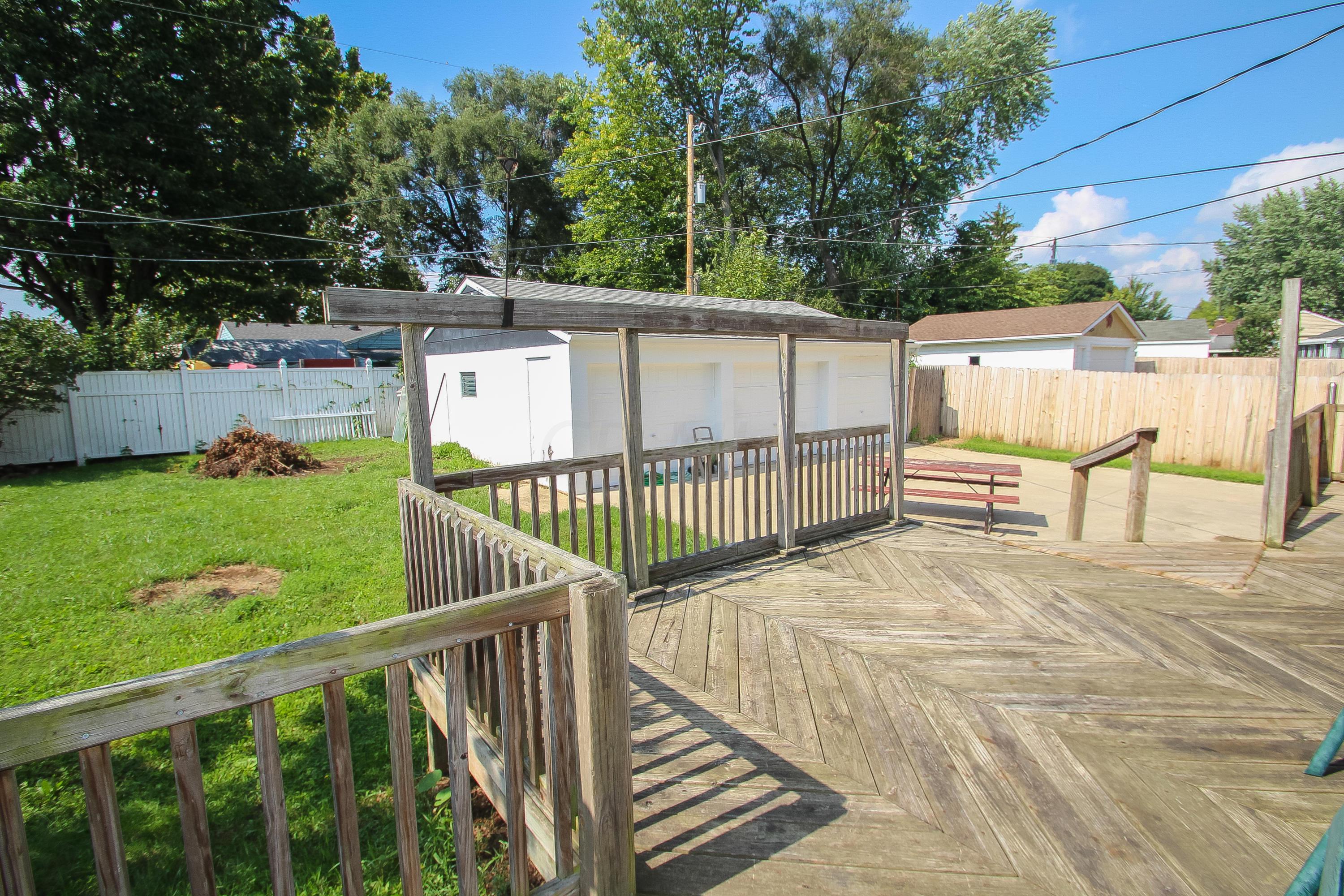 5219 Fairlane Road Columbus, OH 43207 - Photo 25 of 26 Gallery Image 25