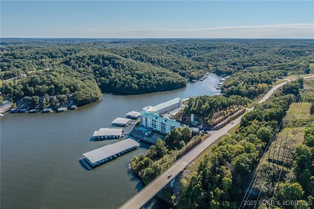 $425,000 | 186 Sunset Palms Drive, Unit 3K, Camdenton, MO 65020