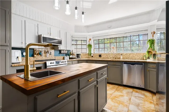 $349,900 | 363 Taylor Road, Natchitoches, LA 71457