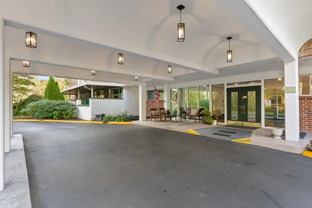 $250,000 | 1414 Continental Drive, Unit 305, Chattanooga, TN 37405