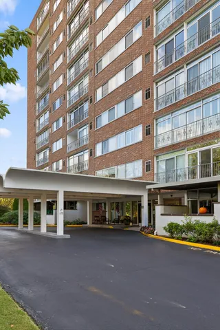 $250,000 | 1414 Continental Drive, Unit 305, Chattanooga, TN 37405