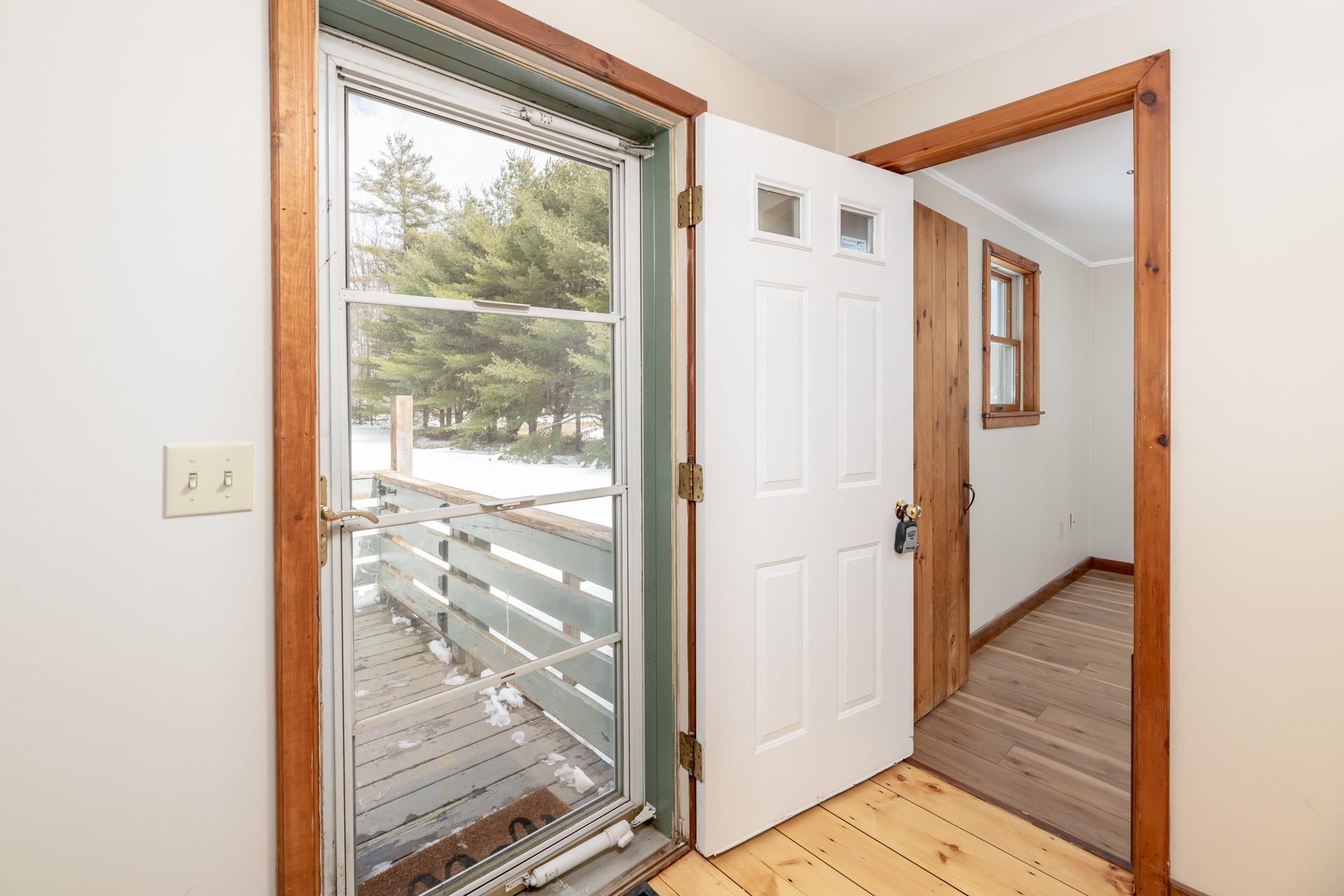 42 Blackwater Road Rochester, NH 03867 - Photo 3 of 29