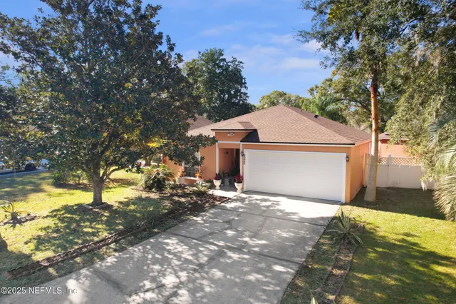 $315,000 | 8222 Lake Woodbourne Drive East, Jacksonville, FL 32217