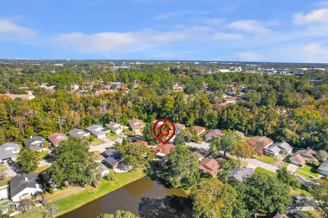 $315,000 | 8222 Lake Woodbourne Drive East, Jacksonville, FL 32217