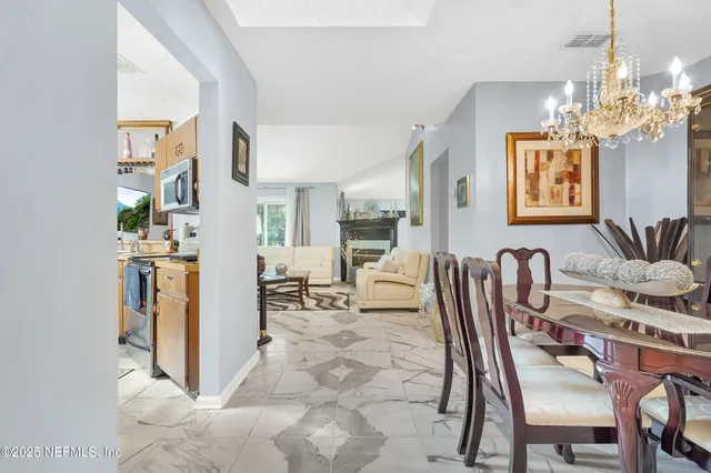 $315,000 | 8222 Lake Woodbourne Drive East, Jacksonville, FL 32217