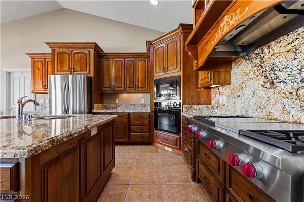 $695,000 | 770 Arrow Avenue, Overton, NV 89040