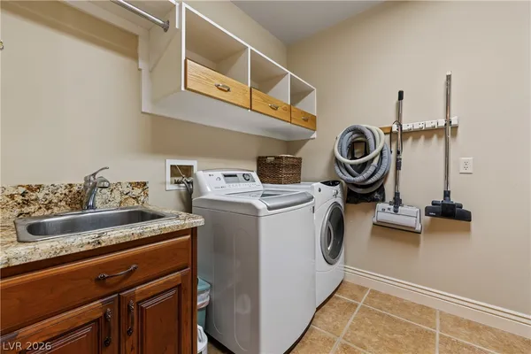 $695,000 | 770 Arrow Avenue, Overton, NV 89040