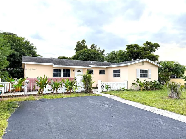 $3,900 | 7212 Southwest 3rd Court, North Lauderdale, FL 33068