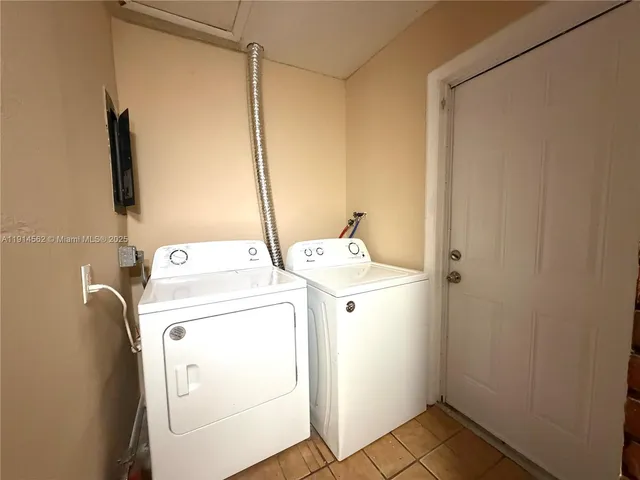 $3,900 | 7212 Southwest 3rd Court, North Lauderdale, FL 33068