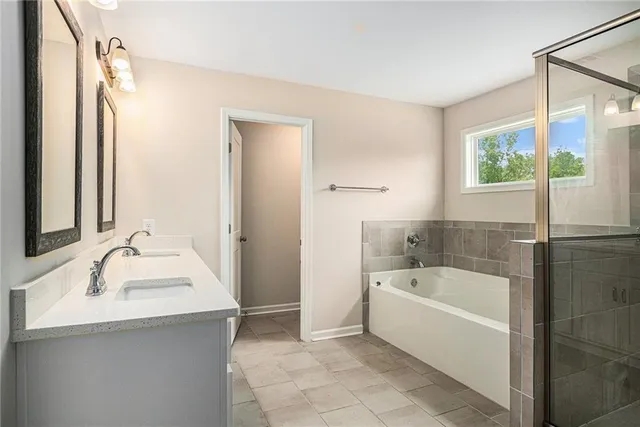 $300,000 | 111 Hamilton Lake View Court, LaGrange, GA 30241