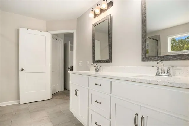 $300,000 | 111 Hamilton Lake View Court, LaGrange, GA 30241