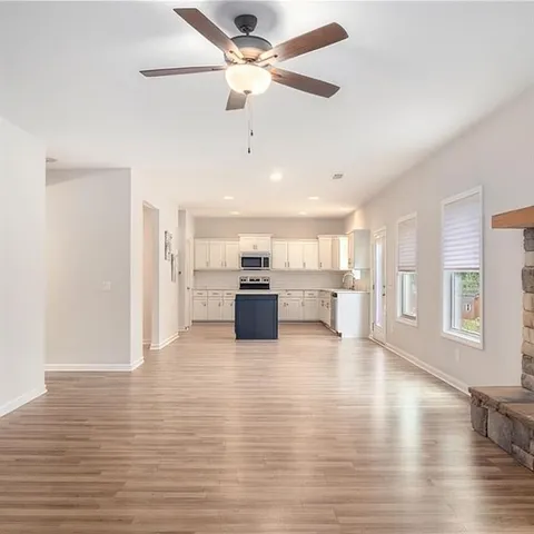 $300,000 | 111 Hamilton Lake View Court, LaGrange, GA 30241