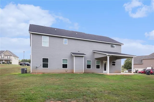 $300,000 | 111 Hamilton Lake View Court, LaGrange, GA 30241