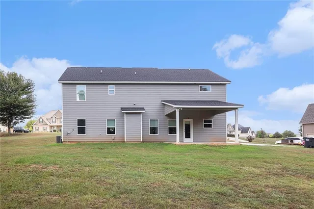 $300,000 | 111 Hamilton Lake View Court, LaGrange, GA 30241