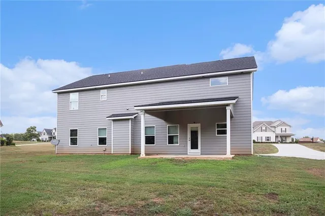 $300,000 | 111 Hamilton Lake View Court, LaGrange, GA 30241