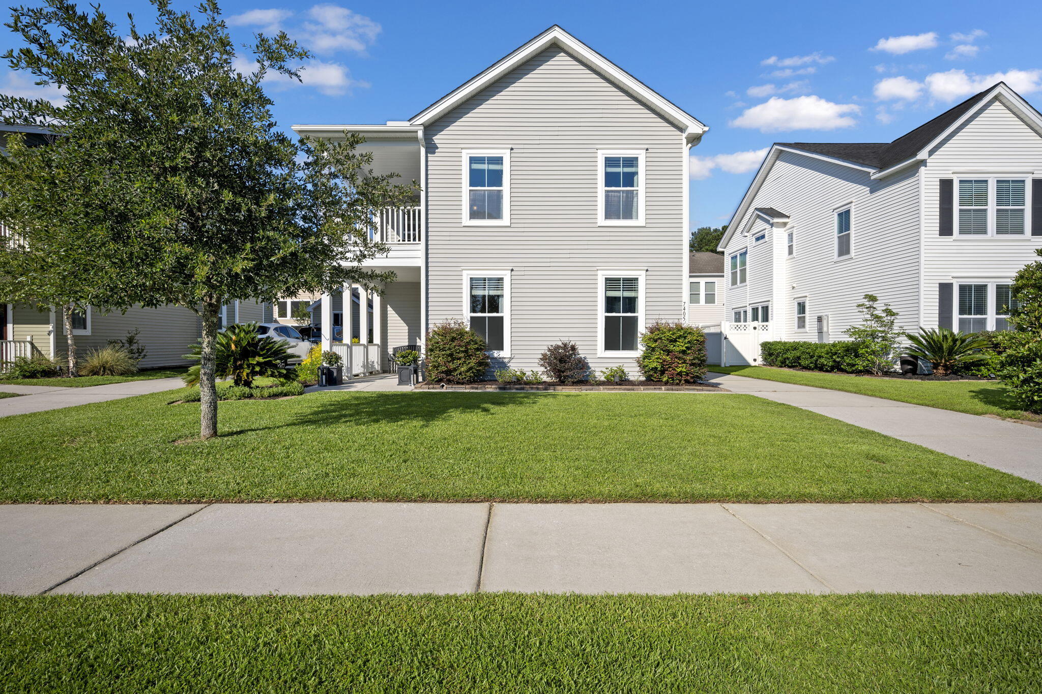 7405 Purser Lane Hanahan, SC 29410 - Photo 3 of 44 3-web-or-mls-DSC_9659