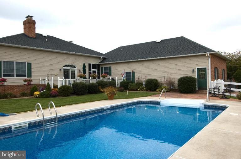 1625 Watervale Road Fallston, MD 21047 - Photo 26 of 30 Pool (3 to 8 ft deep)