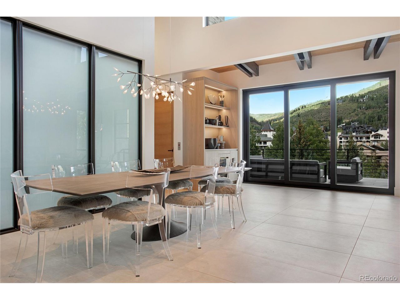 670 West Forest Road, Unit B Vail, CO 81657 - Photo 12 of 34 Gallery Image 12