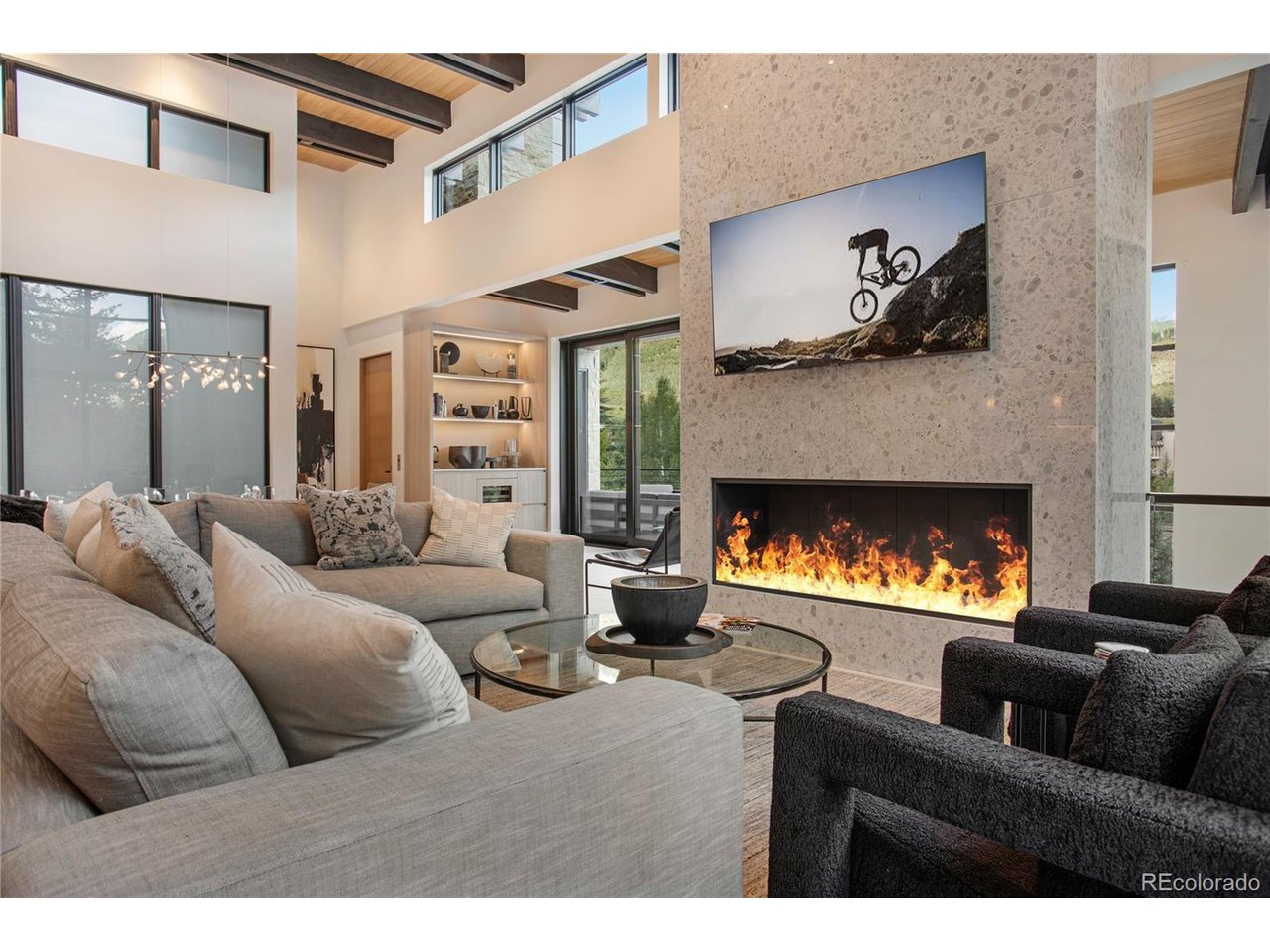 670 West Forest Road, Unit B Vail, CO 81657 - Photo 9 of 34 Gallery Image 9