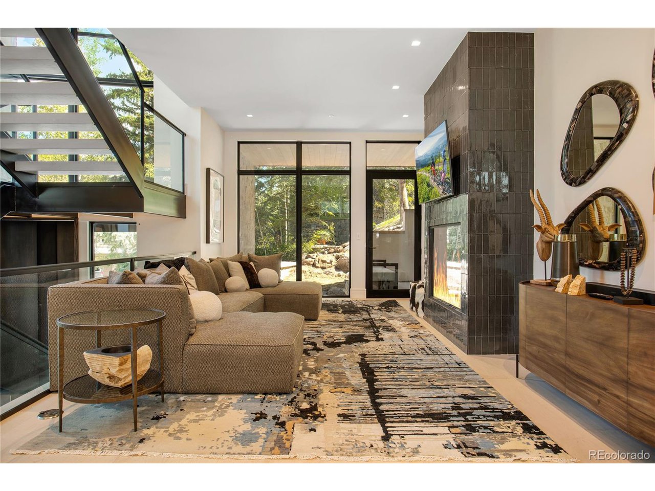 670 West Forest Road, Unit B Vail, CO 81657 - Photo 10 of 34 Gallery Image 10