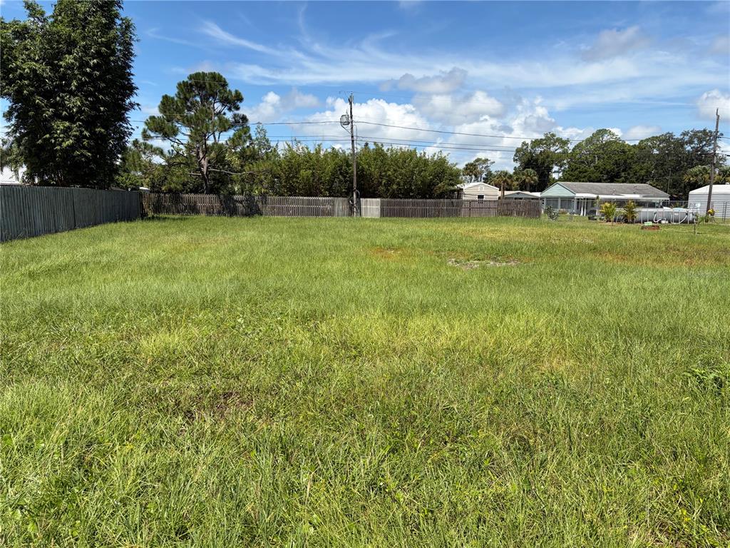 1020 Ruth Drive Edgewater, FL 32132 - Photo 3 of 4 Gallery Image 3