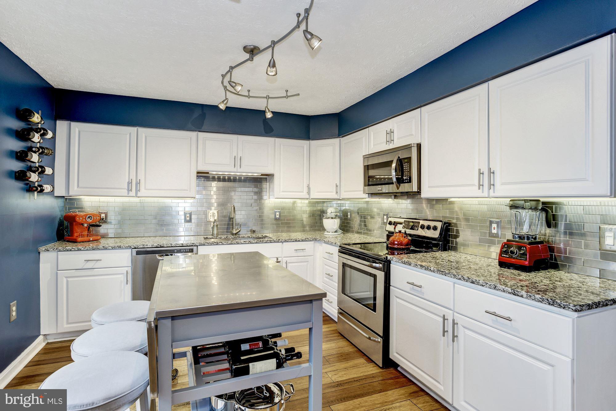 7342 Stream Way Springfield, VA 22152 - Photo 12 of 42 Gallery Image 12