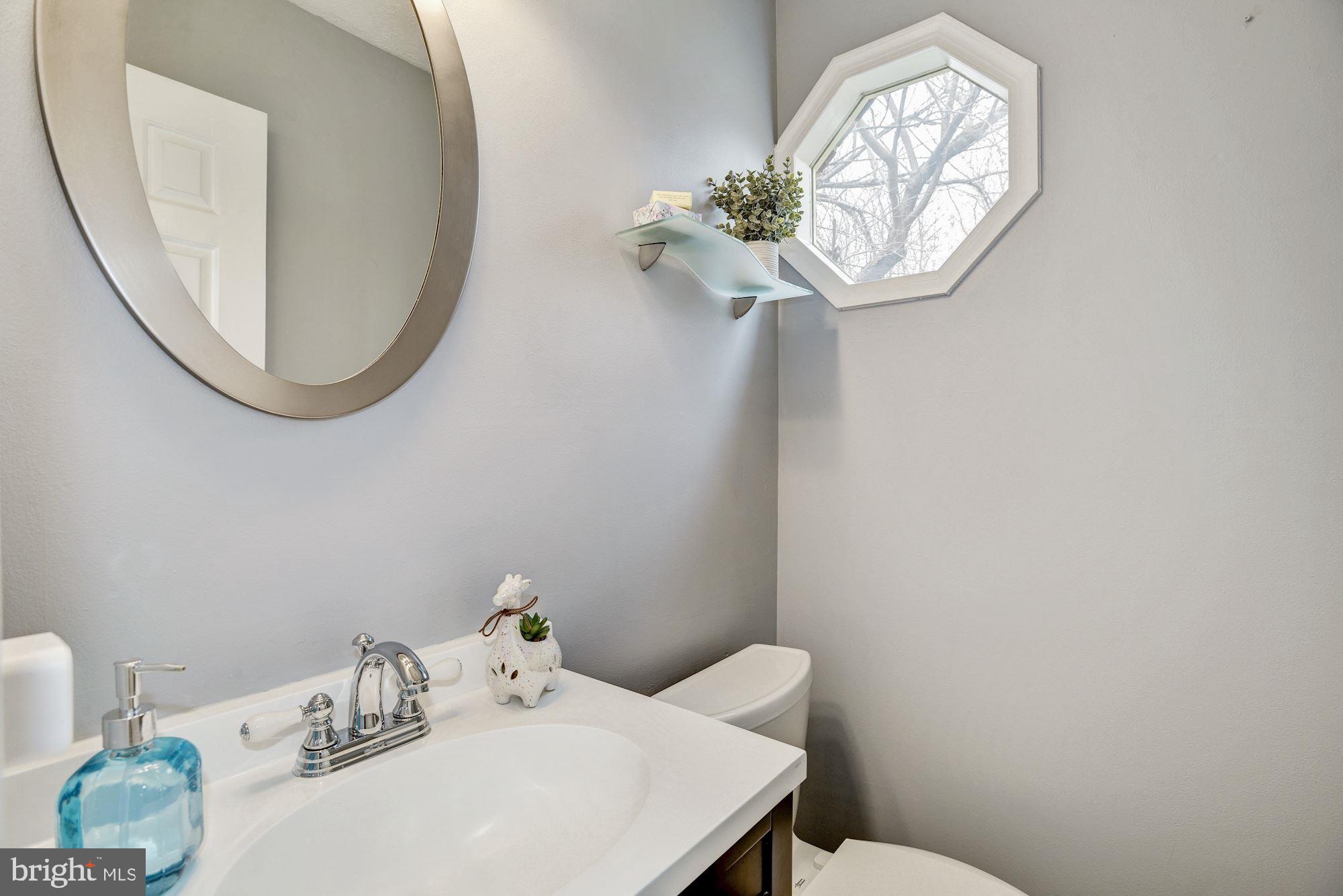 7342 Stream Way Springfield, VA 22152 - Photo 8 of 42 Main-level powder room