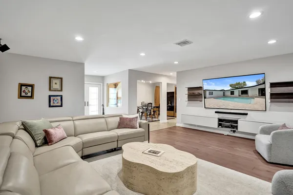 $1,100,000 | 9721 Sea Turtle Drive, Plantation, FL 33324