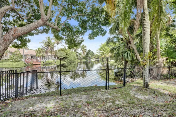 $1,100,000 | 9721 Sea Turtle Drive, Plantation, FL 33324