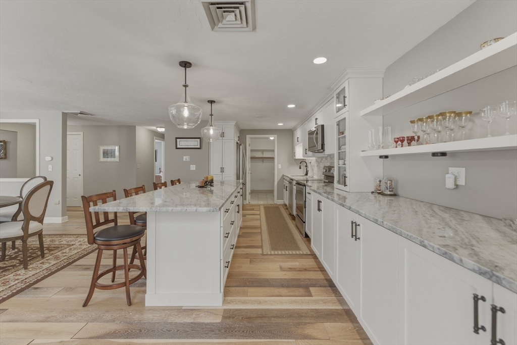 402 Ridgefield Circle, Unit D Clinton, MA 01510 - Photo 11 of 35