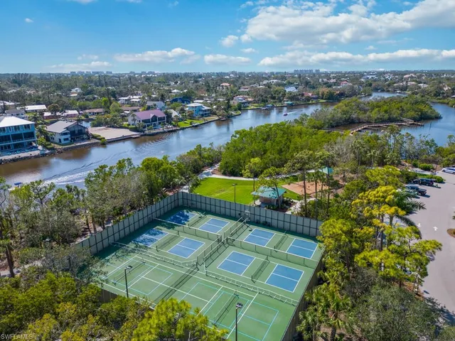 $2,650,000 | 3480 Creekview Drive, Bonita Springs, FL 34134